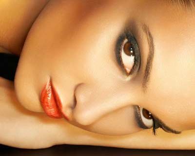 Olivia Spf 12 PanStick Instant Waterproof Makeup Factor Foundation (Lining Yellow, Max  07)