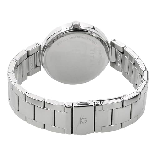 Titan WomenS Contemporary Chronograph, Multi Function, Work Wear,Gold, Silver Metal, Leather Strap, Mineral Crystal, Quartz, Analog, Water Resistant Wrist Watch