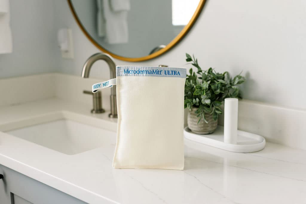 Microdermamitt Ultra Exfoliating Mitt - The Ultimate Deep Exfoliating Body Scrubber Kese Glove - Keratosis Pilaris, Strawberry S