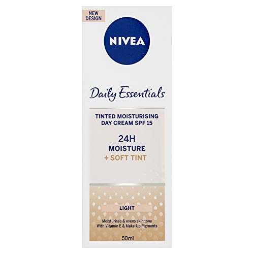 Nivea Visage Daily Essentials Tinted Moisturising Day Cream Natural Spf 15 (50Ml)