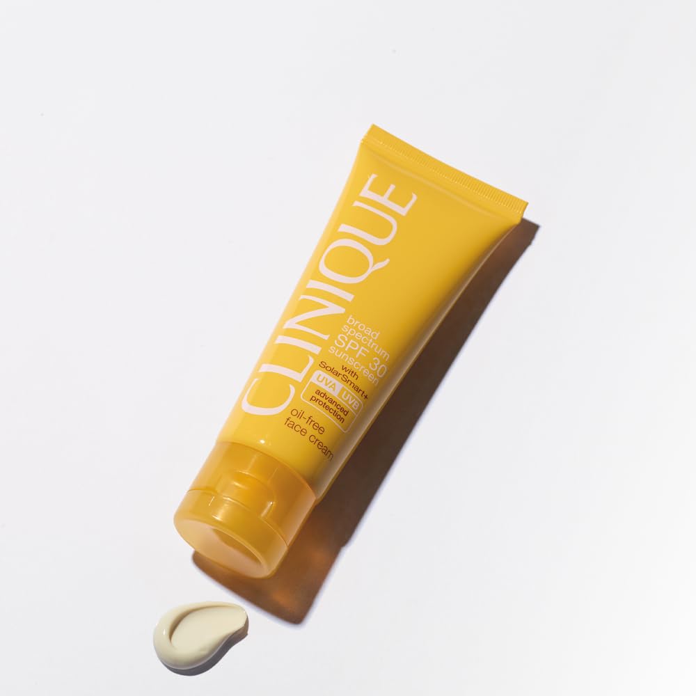 Clinique Broad Spectrum Spf 30 Sunscreen Oil-Free Face Cream | Safe For Sensitive Skin, 1.7 Fl Oz