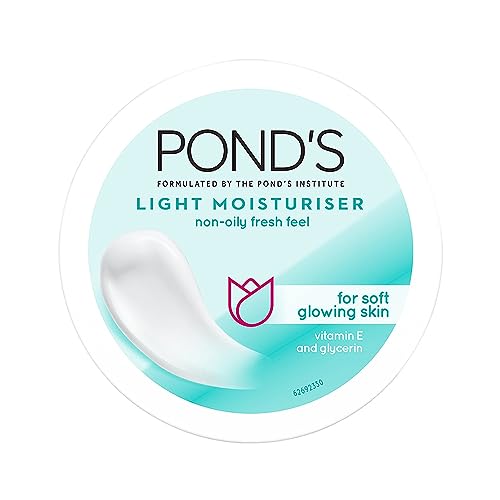 PondS Light Moisturiser NonOily Fresh Feel With Vitamin E + Glycerine 300Ml