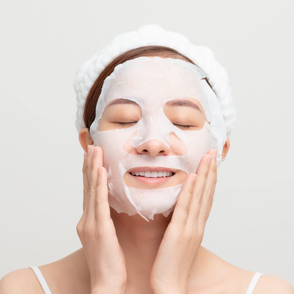 Earth To Skin Tea Time Matcha Sheet Masks: 2 Mattifying Masks And 2 Moisturizing Masks (4 Total Masks)