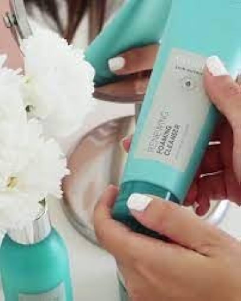 Amway Artistry Renewing Foam Cleanser, 125Ml