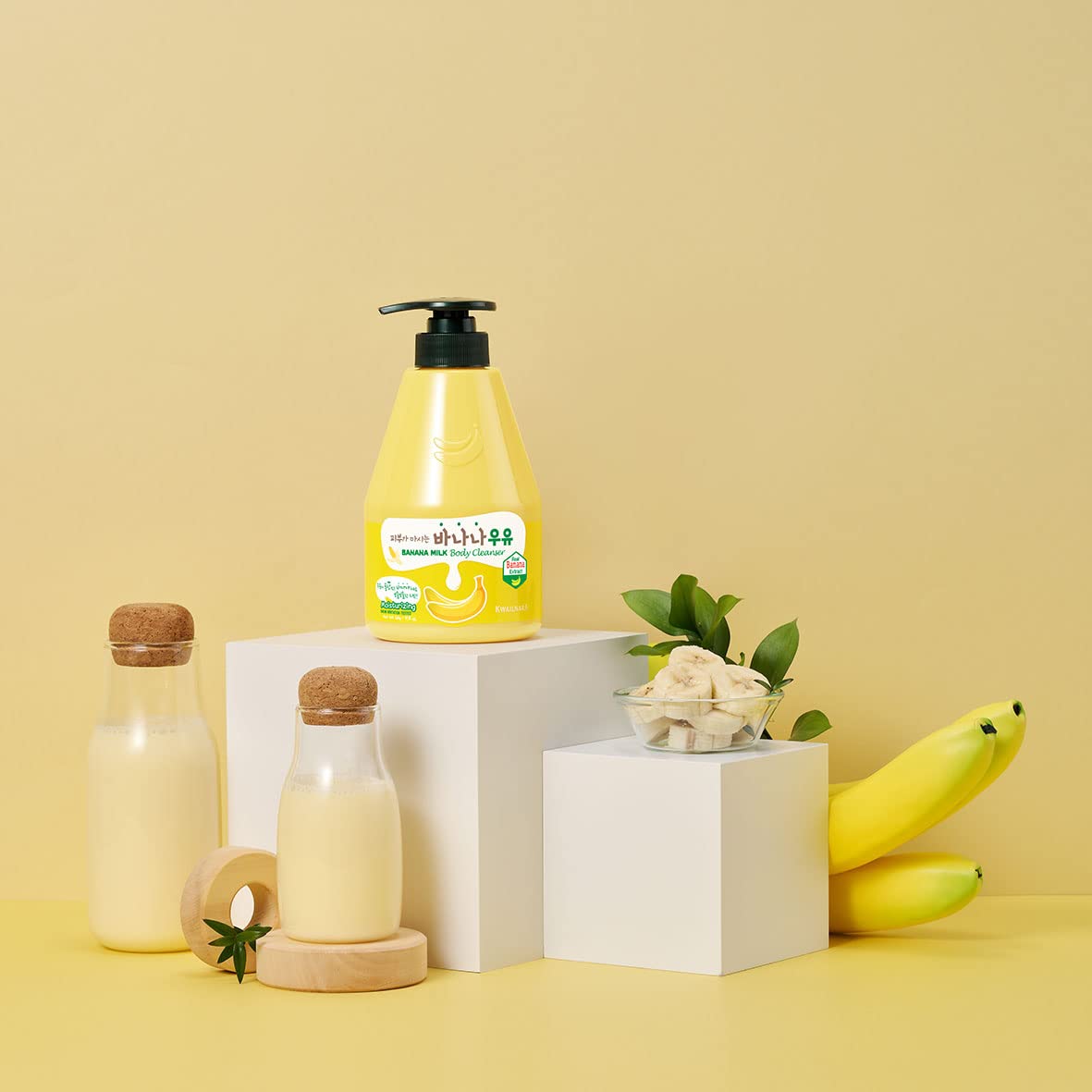 Welcos Kwailnara Banana Milk Body Cleanser 560 G / 19.75 Oz.