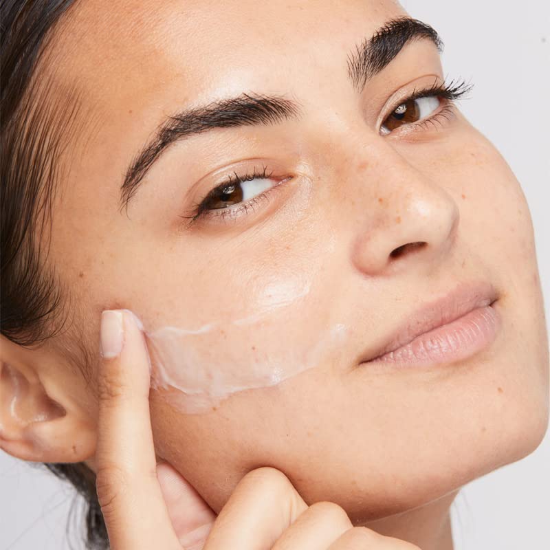 Dermalogica Active Moist Face Moisturizer, Oil-Free Lightweight Daily Hydrating Lotion, Helps Improve Skin Texture And Combat Su