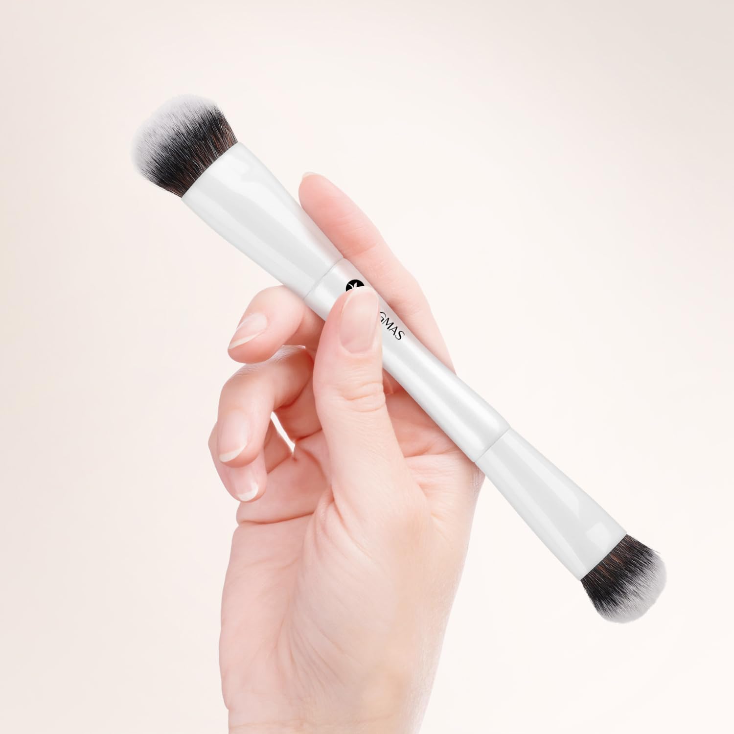 Kingmas Oval Concealer Brush, Double-Ended Kabuki Makeup Brush, Medium Concealer Brush And Small Contour Brush For Beauty Liquid