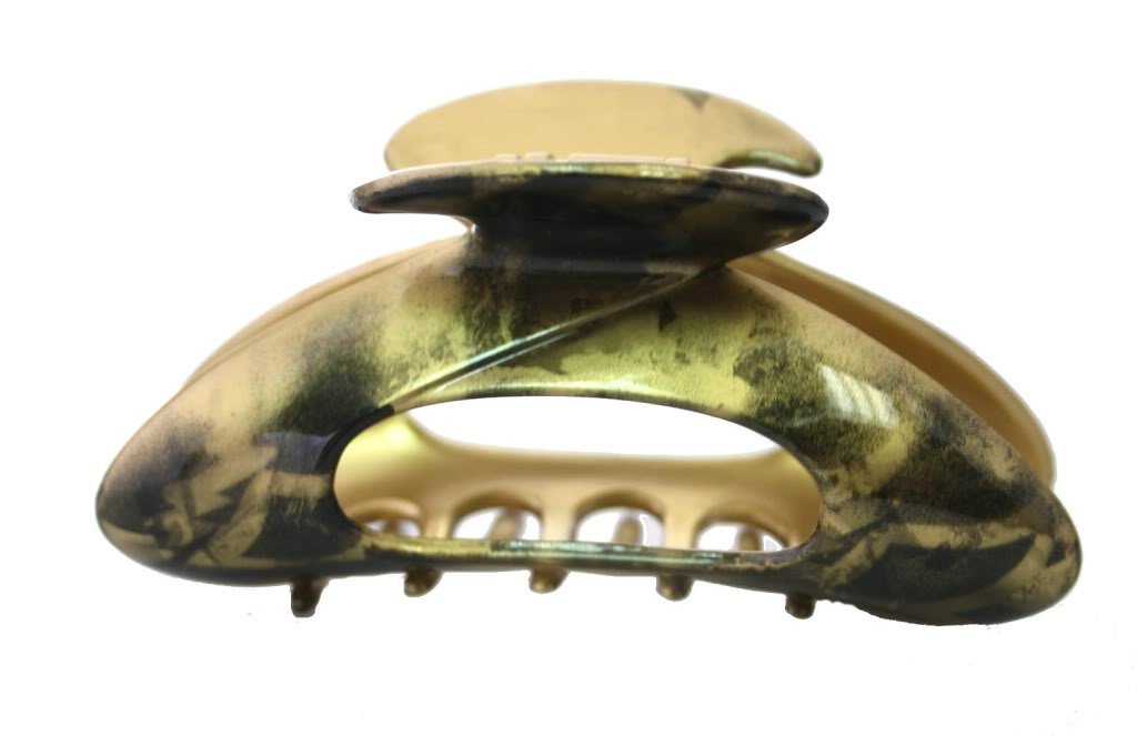 Caravan Open Modern Twirl Hair Claw In Gold And Combined With Black Strokes To Electrify Your Charming Hair