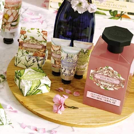 Aaa Bath & Body Collection - Shower Gel 200Ml, Hand Cream 60Ml & Body Cream 130Ml (Rose Petal)