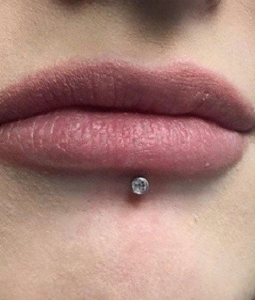 QWALIT Plastic Medusa Piercing Jewelry Lip Labret Helix 16g Threadless Clear Cartilage Earrings Stud