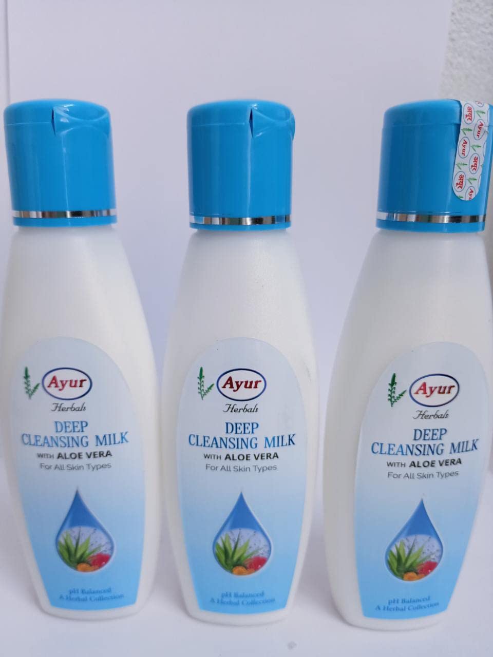 Ayur Herbal Deep Pore Cleansing Milk 200Ml Pack Of 3