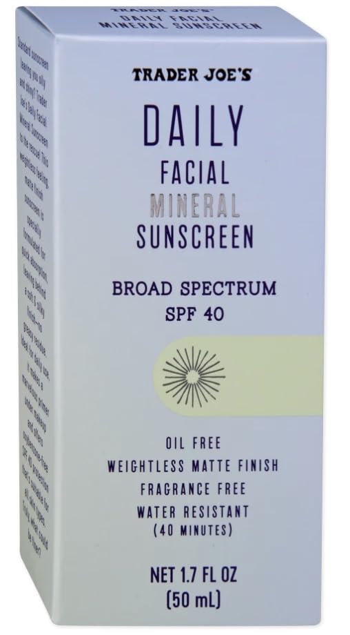 Trader Joes Daily Facial Mineral Sunscreen Broad Spectrum SPF 40 Oil Free Clear Color Gel Formula Fragrance Free Water Sweat Res
