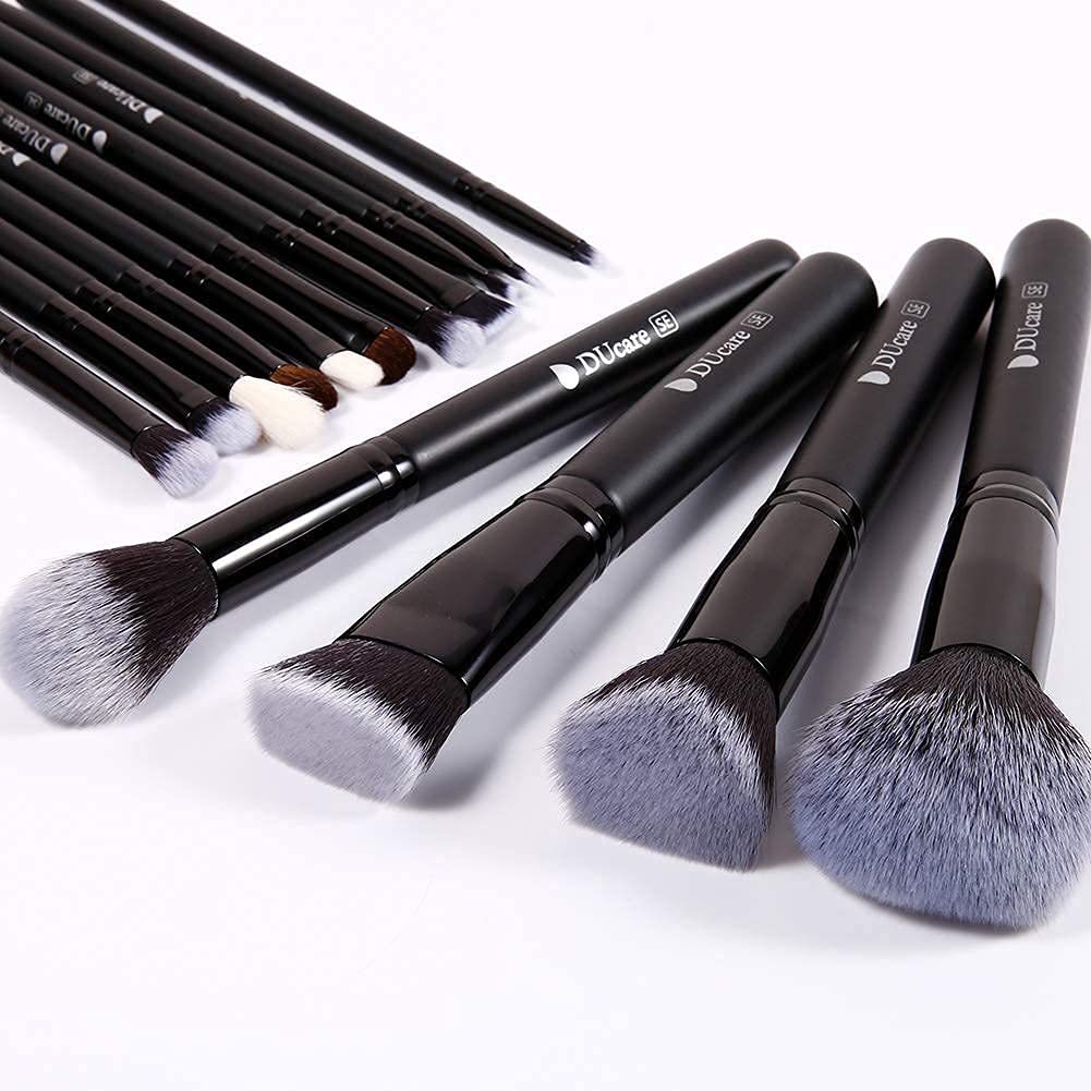 Ducare Makeup Brushes 15Pcs Premium Synthetic Kabuki Makeup Brush Set, Professional Foundation Concealers Powder Blush Blending