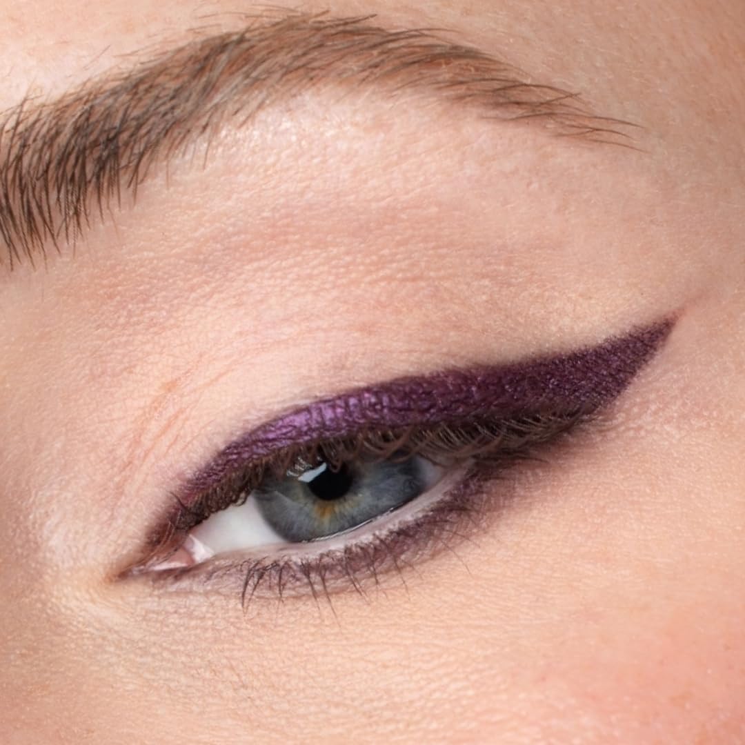 Honeybee Gardens Effortless Eye Liner Pencil in Passion, Rich Pigmentation, Smooth, Long-Wearing, Vegan, Gluten-Free