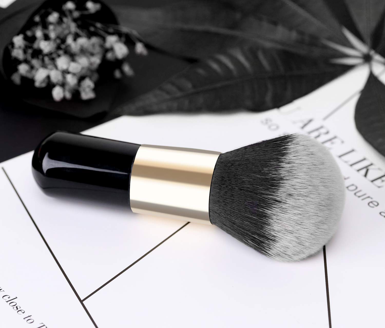 Luxspire Powder Makeup Brush, Flat Kabuki Brush, Single Large Makeup Brush Soft Face Mineral Powder Foundation Brush Blush Brush