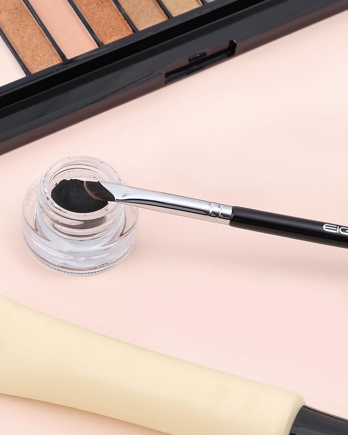 Eyeliner Brush, EIGSHOW Sickle Angled Eyeliner Brush Gel Eye Liner Makeup Brush for Precise Eyeliner Eyebrow Eyelid Ultra Thin w