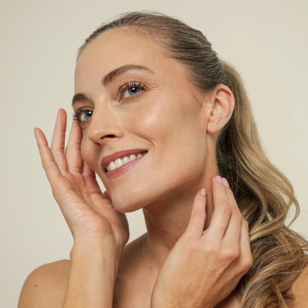 GERMAINE DE CAPUCCINI | TIMEXPERT WHITE - Timexpert White Exfoliating Clarifying Milk - facial cleanser cream - Liberates the sk