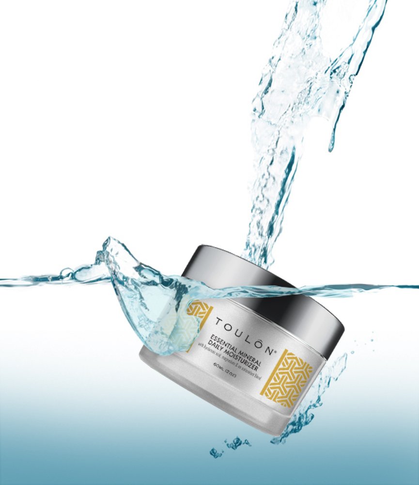 TOULON Face Moisturizer Day Cream for Women with Hyaluronic Acid, Essential Minerals & Antioxidants
