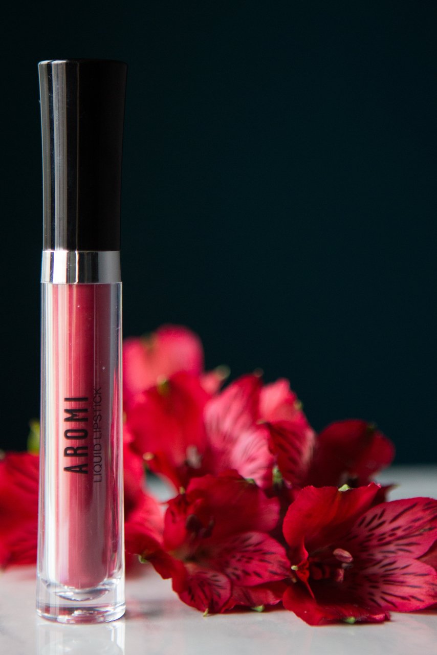 Aromi Brick Red Matte Liquid Lipstick | Warm, Earthy Burgundy Lip Color, Long-Lasting And Kiss-Proof, Vegan, Cruelty-Free, Water