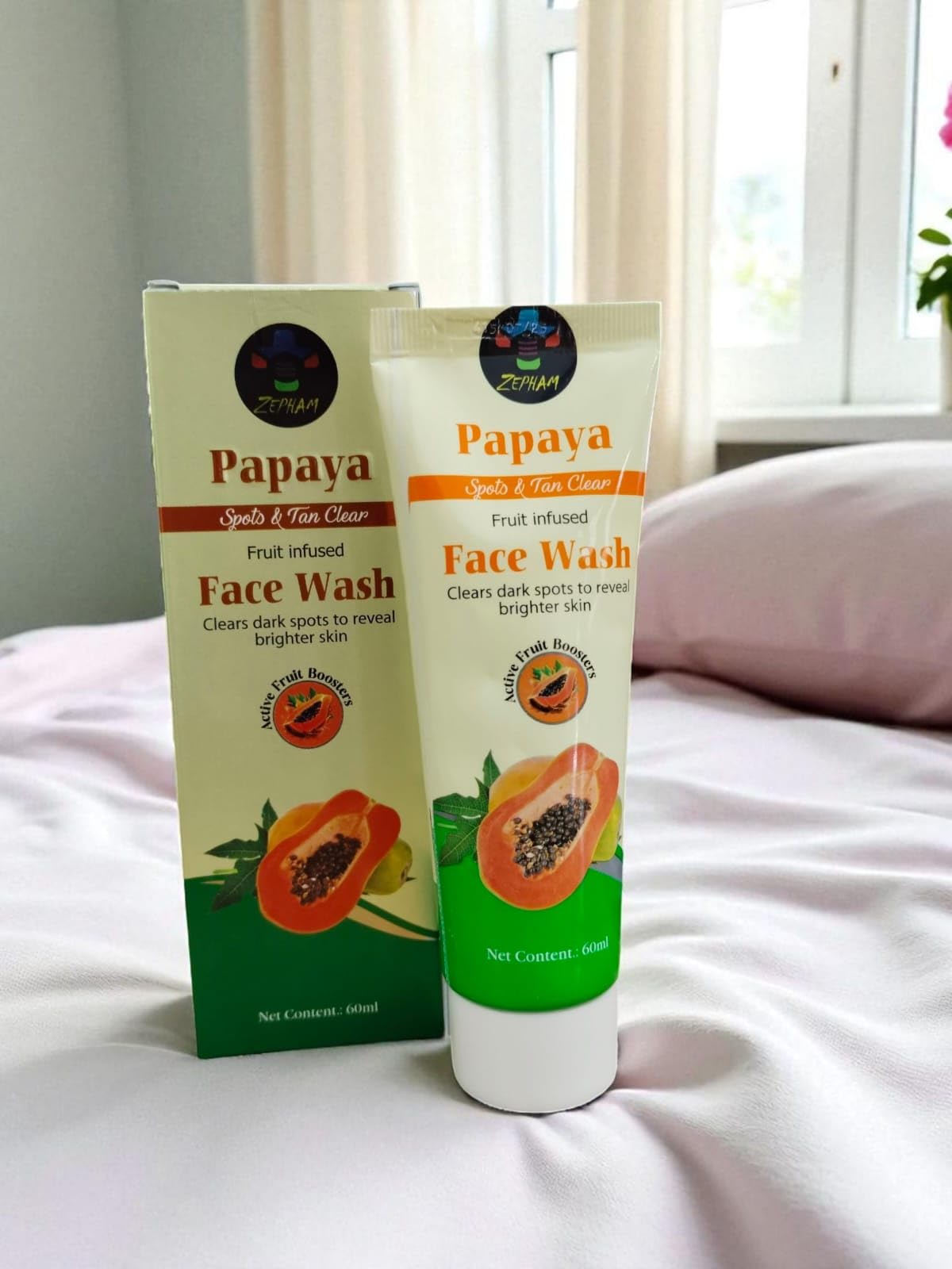 Brightening And Replenishing 60Ml Facewash  Cleanses And Evens Skin Tone, Protects Against Free Radicals And Reduces Dark Spots