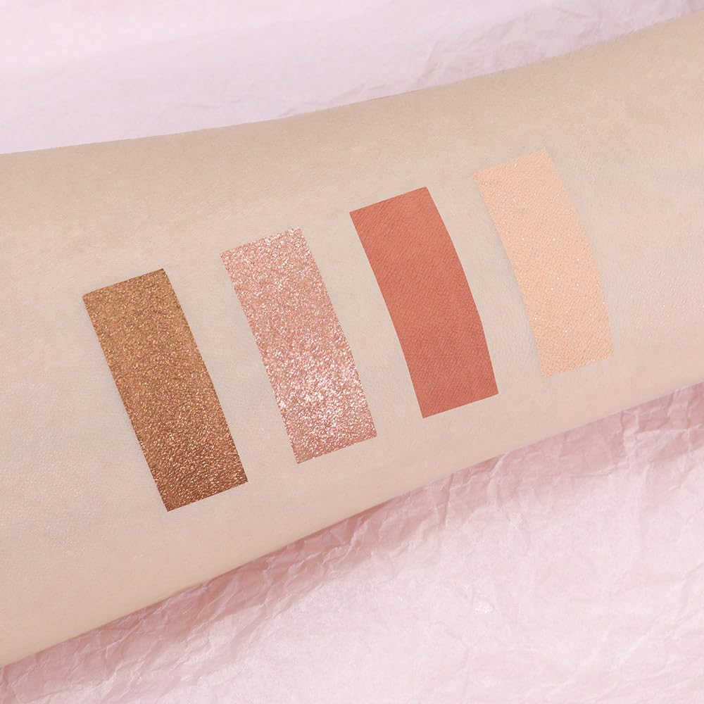 Eyeshadow Quads, Blendable Matte, Metallic And Shimmer Finishes, Velvety Pigmented Creamy Formula, Four Way Quad Eye Shadow Pale