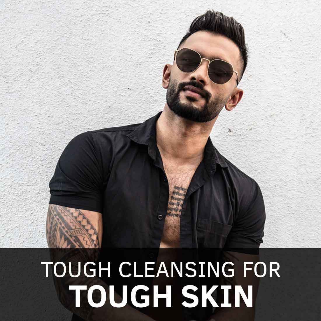 Ustraa Face Scrub for Men - 100g - with Activated charcoal, Tahitian Volcanic Sand & Walnut Granules - Great for Exfoliating ski