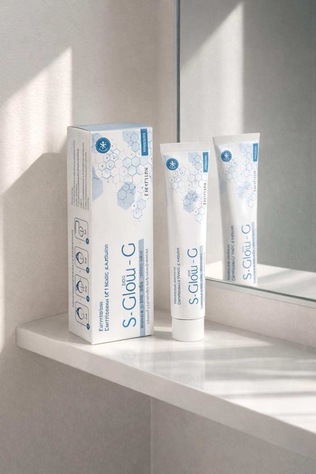 Swr SGlowG Face Moisturizer Cream, GlowBoosting Formula, Paraben Free, Unscented, 30 Grams