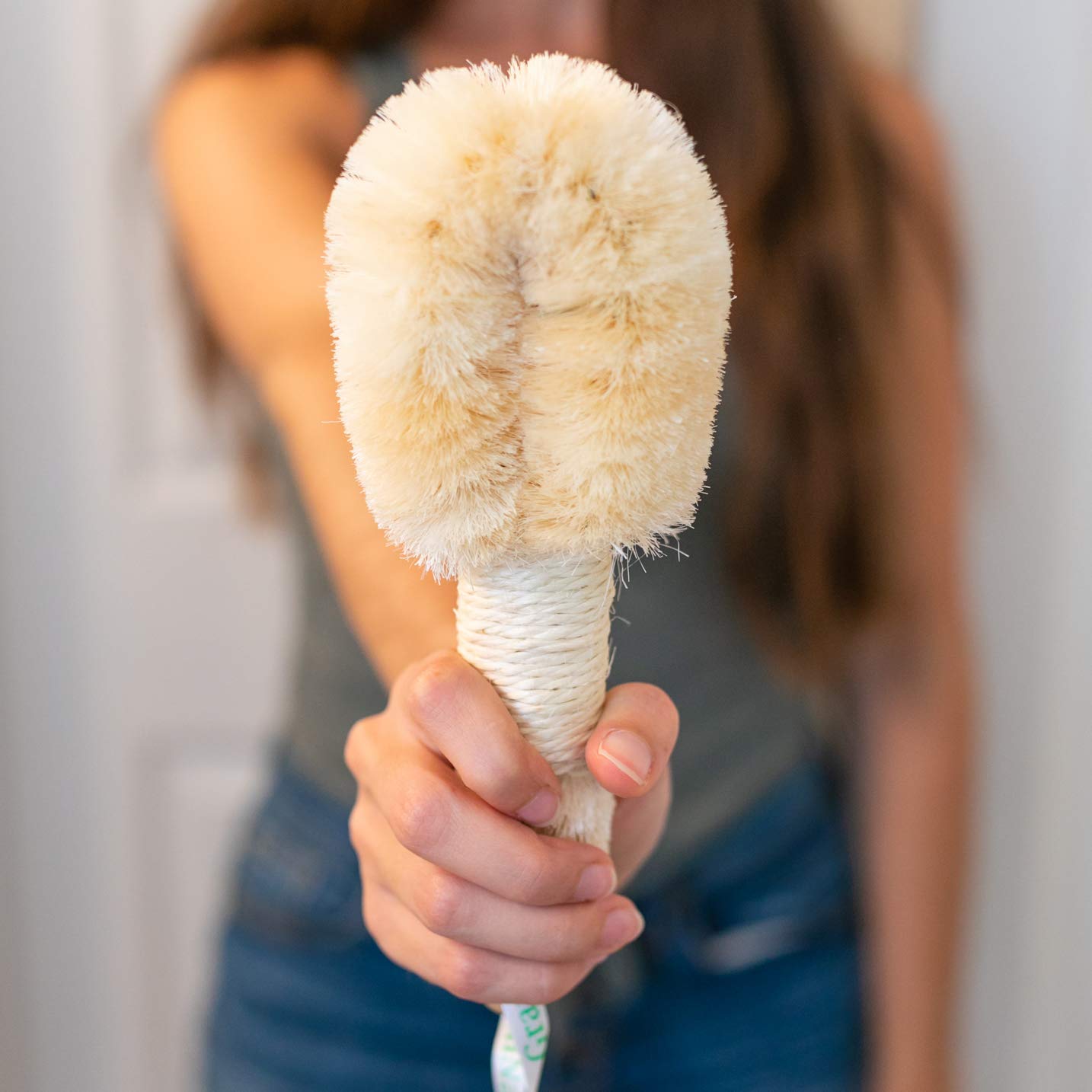 Grannaturals Bath & Shower Dry Skin And Body Sisal Brush | Naturals Fibers To Improve Blood Circulation, Exfoliate Skin, And Red