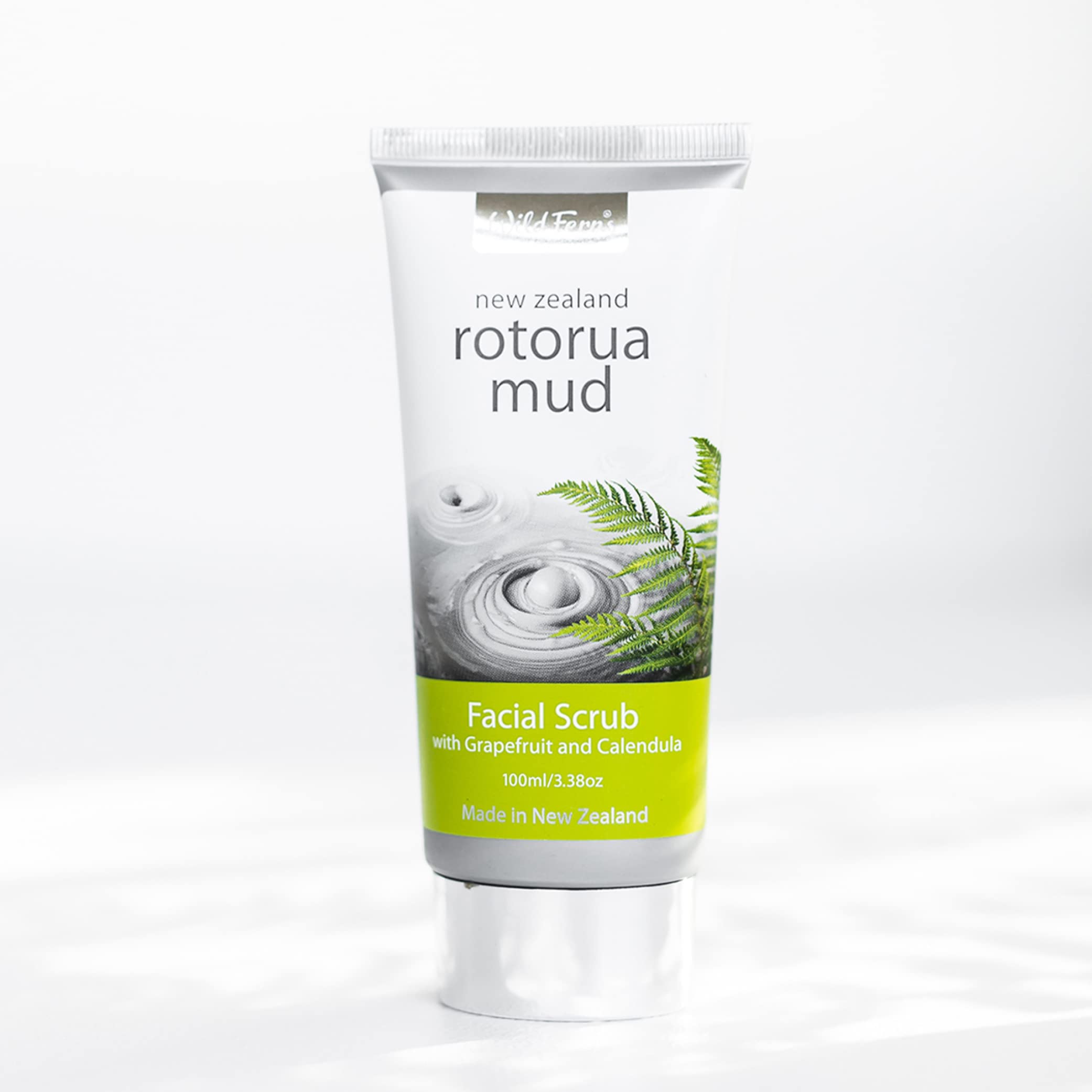 Wild Ferns Rotorua Mud Facial Scrub with Grapefruit & Calendula, 100 milliliters