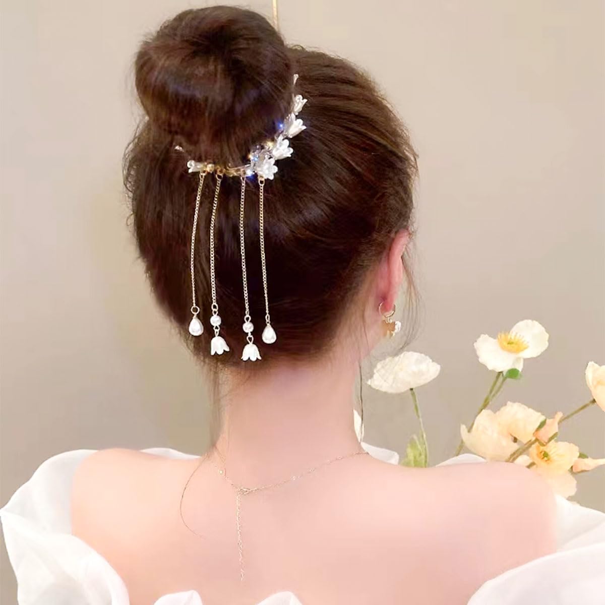 3 PCS Jewelry Rhinestone Hair Claw Clips for Women Long Tassel Hair Claw Clips Non Slip Hair Accessories Hair Barrettes Pearl Po