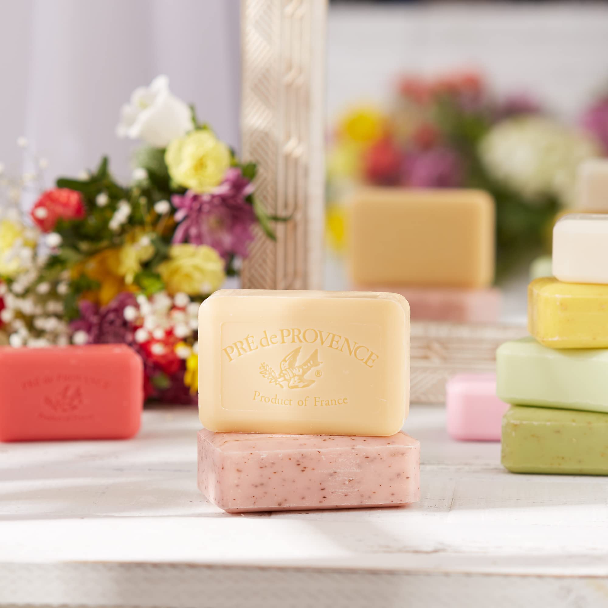 Pre de Provence Artisanal Soap Bar, Enriched with Organic Shea Butter, Natural French Skincare, Quad Milled for Rich Smooth Lath