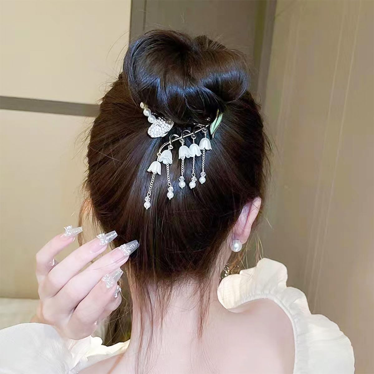 3 PCS Jewelry Rhinestone Hair Claw Clips for Women Long Tassel Hair Claw Clips Non Slip Hair Accessories Hair Barrettes Pearl Po