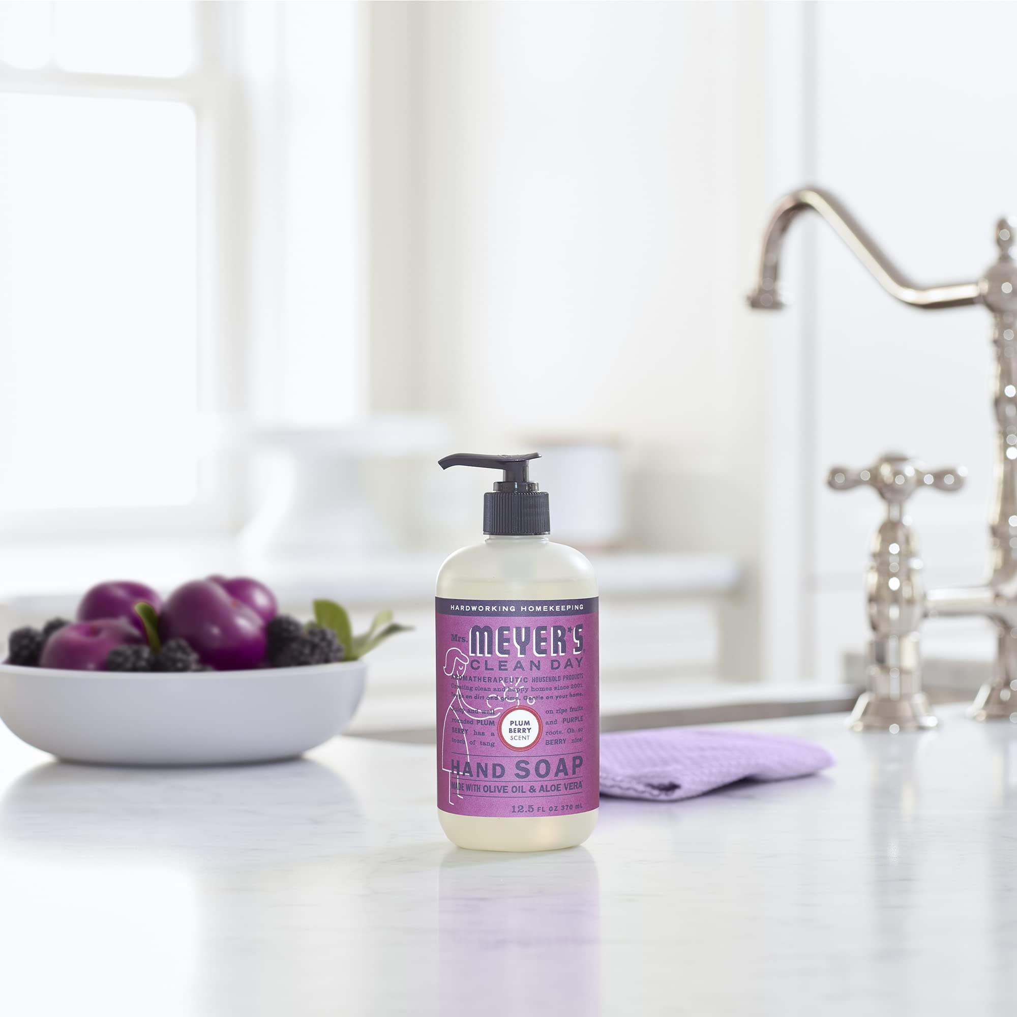 Mrs. Meyers Clean Day Hand Soap, Plumberry, Made With Essential Oils, 12.5 Oz