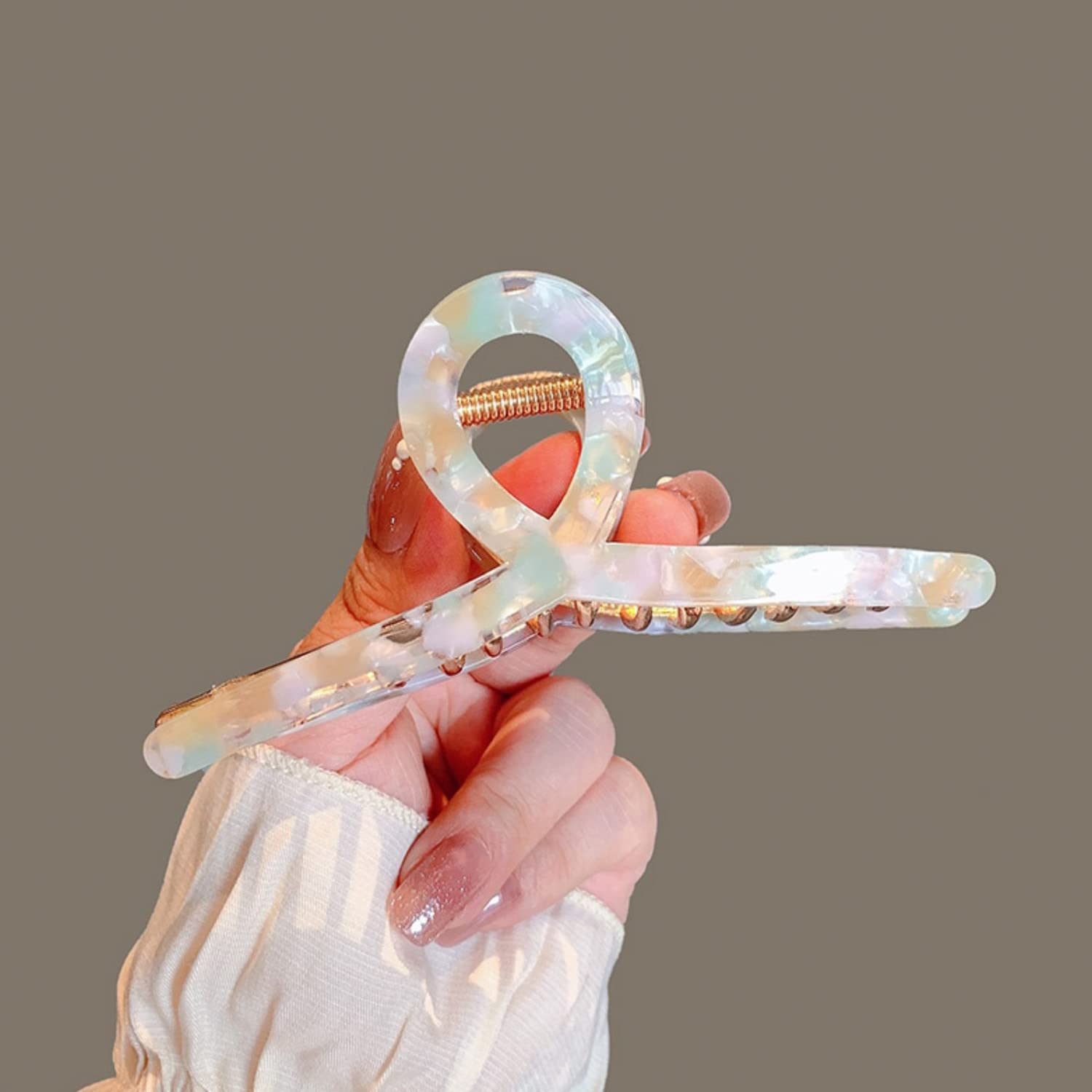 Big Hair Claw Clips Metal Butterfly Hair Claw for Women Strong Hold Acetate Metal Hair Clamps 4.7'' Large Hair Accessories for L