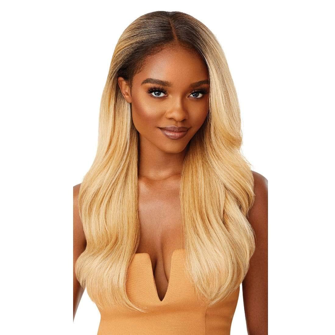Outre Melted Hairline Lace Front Wig Kamiyah (Drff2/Cherrd)