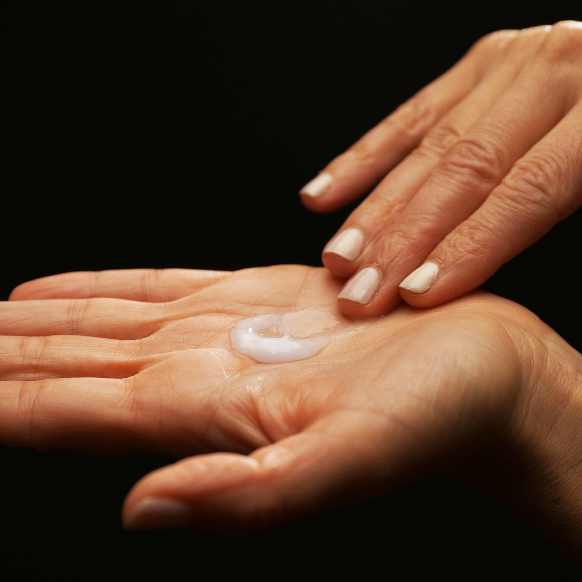 Rusk Deepshine Platinumx Conditioner, 33.8 Oz, Gentle Conditioner Eliminates Brassiness, Brightening Boost For Platinum, Silver,