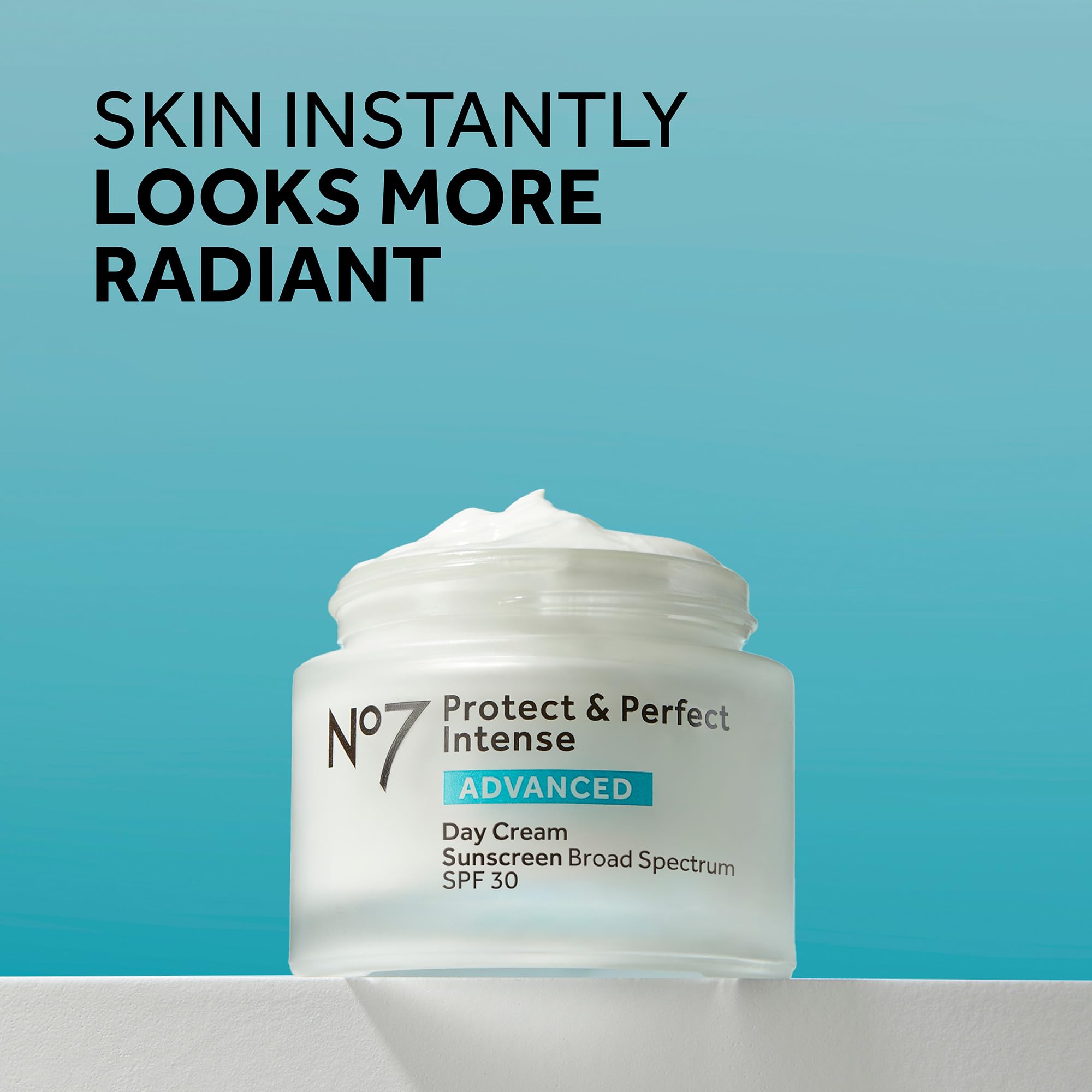 No7 Protect & Perfect Intense Advanced Day Cream SPF 30 - Anti-Aging Facial Moisturizer with Anti-Wrinkle Technology - Hydrating