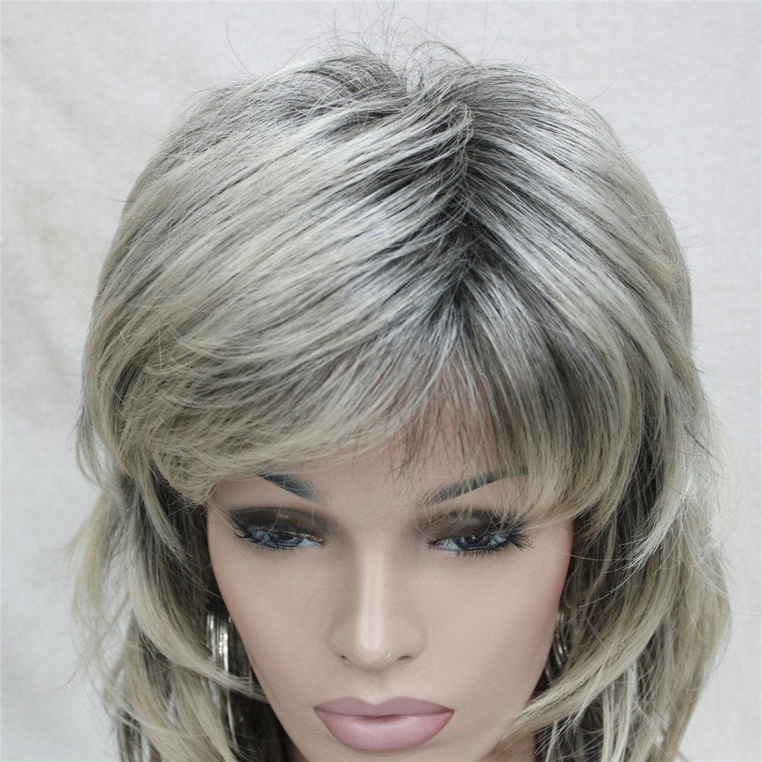 Lydell Long Soft Shaggy Layered Blonde Ombre Classic Cap Full Synthetic Wigs (R2/26 Blonde Grey Ombre)