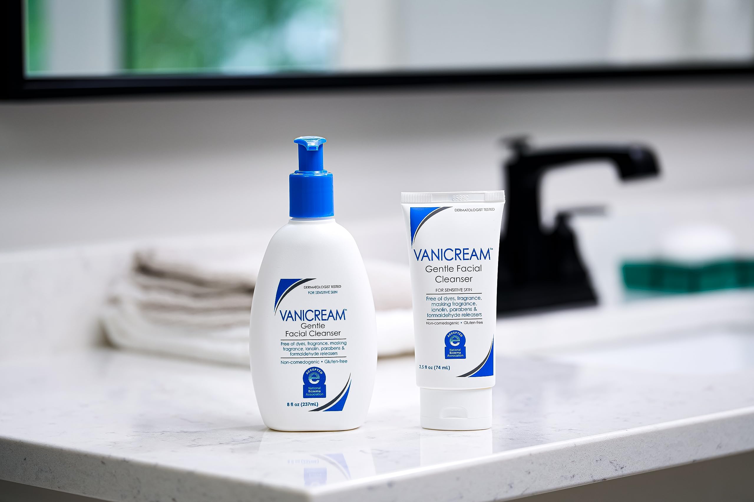 Vanicream Gentle Facial Cleanser - Travel-Sized 2.5 fl oz - Ideal for Sensitive Skin, Free from Common Irritants