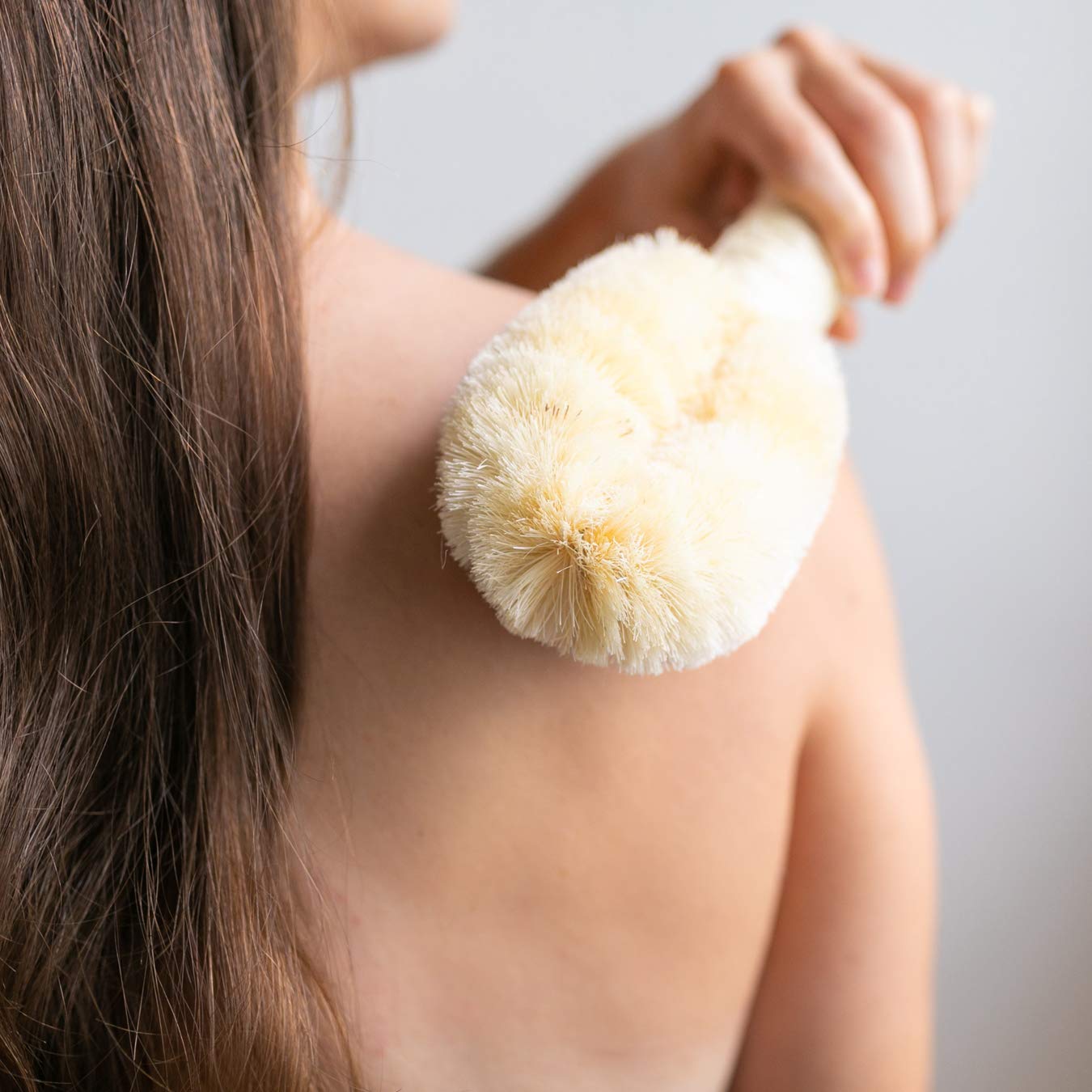 Grannaturals Bath & Shower Dry Skin And Body Sisal Brush | Naturals Fibers To Improve Blood Circulation, Exfoliate Skin, And Red