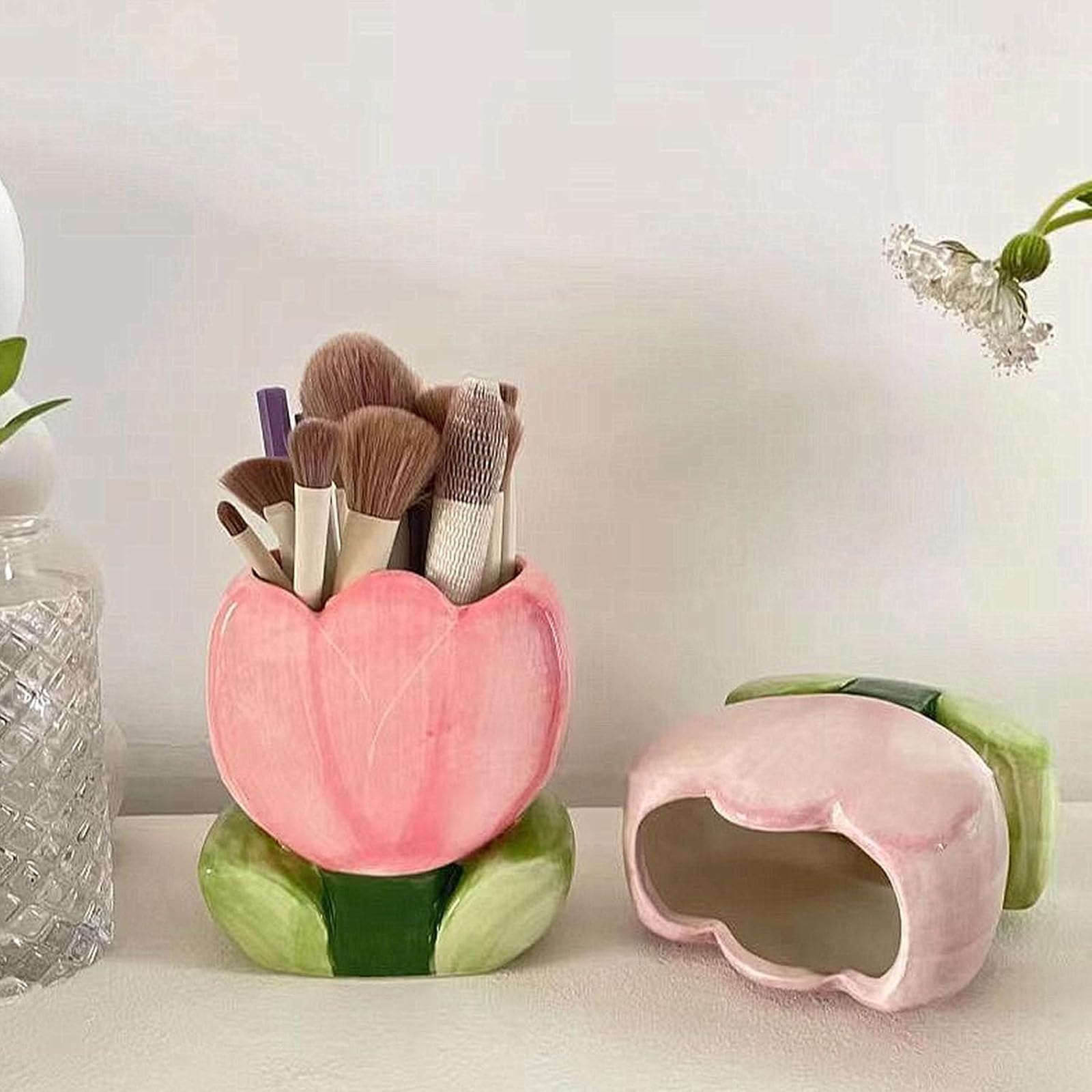 ZHU YU CHUN 1 PC Ceramic Tulip Make up Brush Holder Flower Toothbrush Holder Cosmetic Storage Box Pen and Pencil Holder Desktop