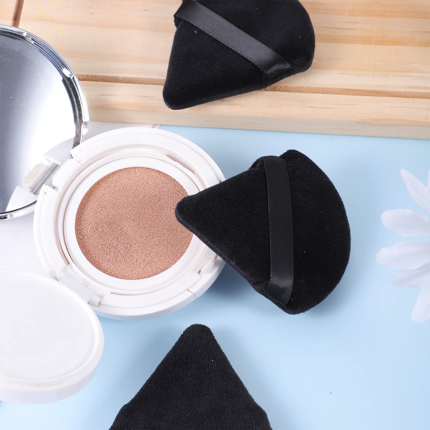 Pimoys 15 Pieces Powder Puff Triangle Makeup Sponge Setting Powder Puffs For Loose Powder Velour Puff For Face Exquisite Makeup