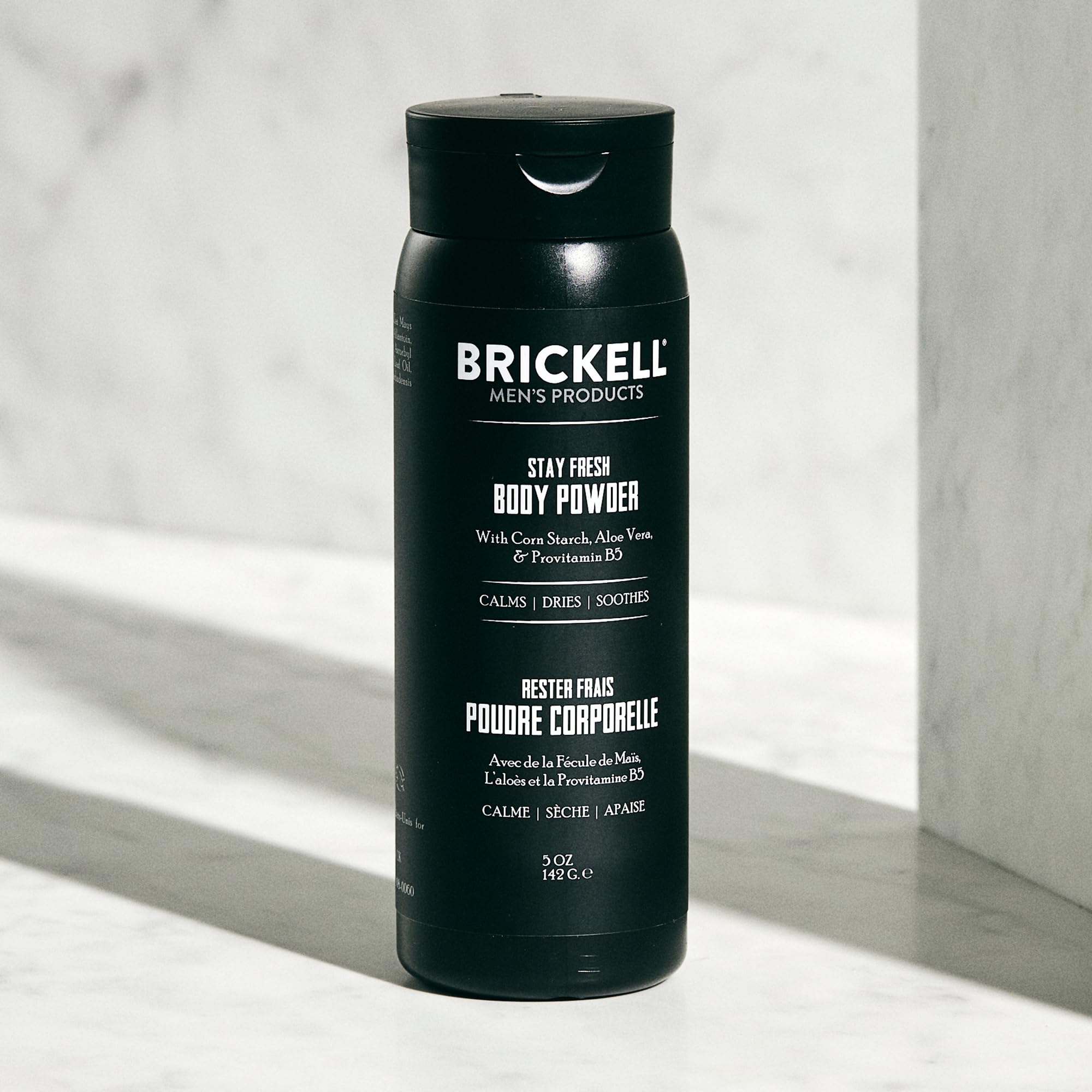 Brickell Men's Products Stay Fresh Body Powder for Men, Natural and Organic Talc-Free, Absorbs Sweat, Keeps Skin Dry, Unscented,