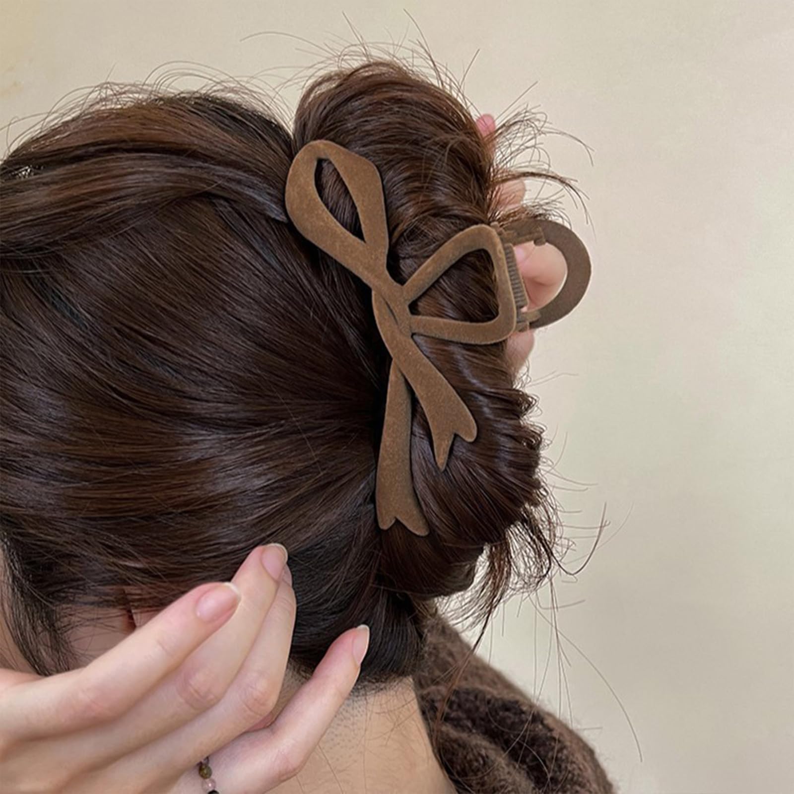 Brown Hair Claw Clips For Women Winter Hair Clips Bow Hair Barrettes Brown Velvet Hair Pins French Hair Claw Clip For Thick Thin