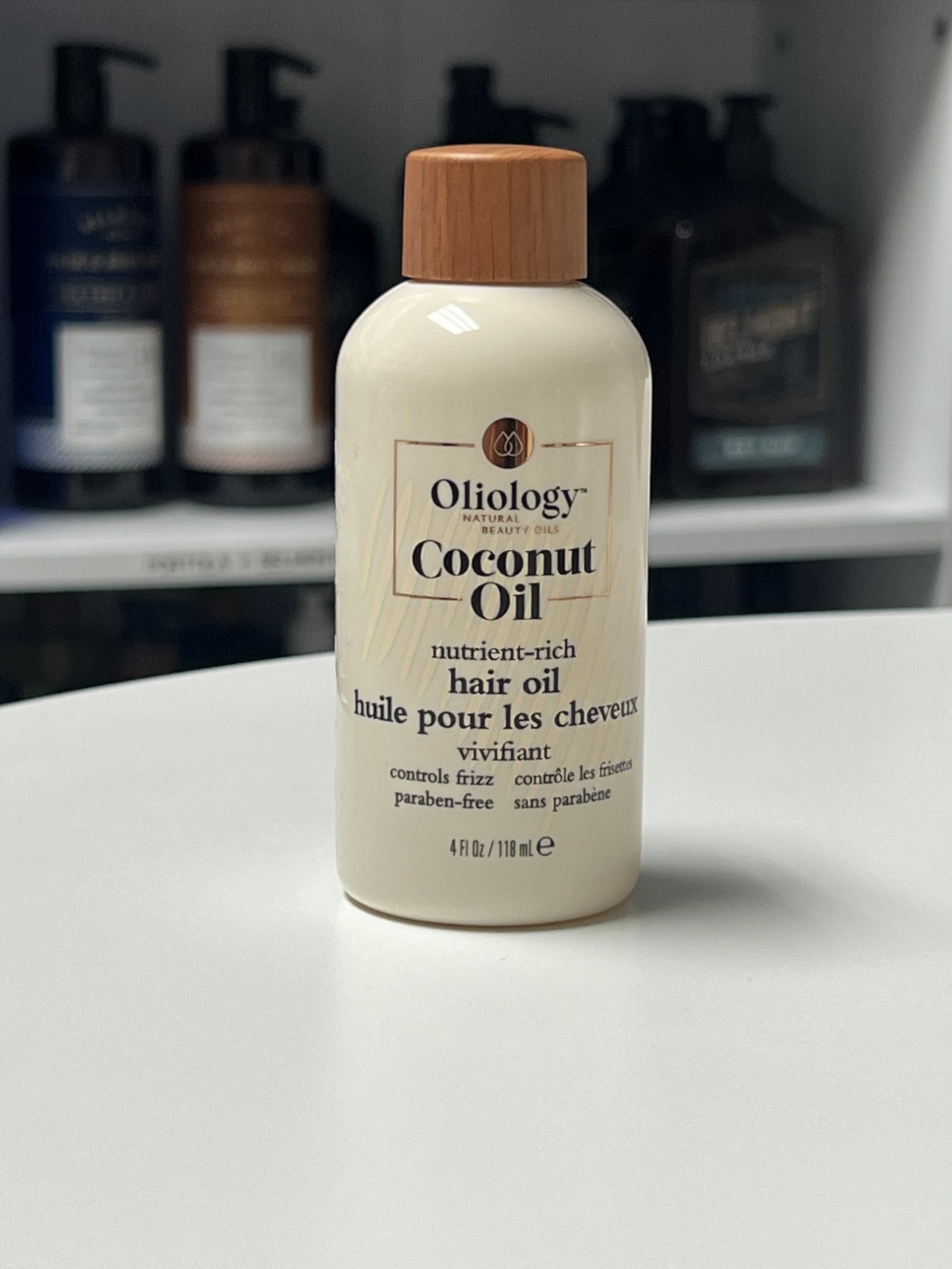 Oliology Coconut Hair Oil - Meds Split Ends, Controls Frizz, Hydrates & Softens - Lightweight Formula Helps Repair Distressed Ha