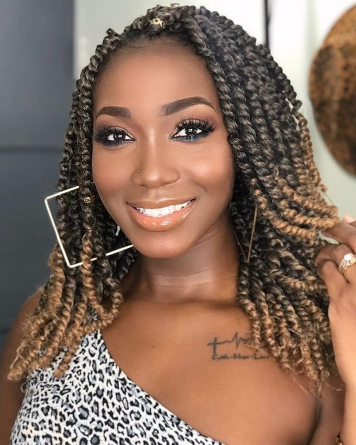 12 Inch Passion Twist Crochet Hair for Black Women 8 packs Pre-twisted Passion Twist Hair Crochet Braids Pre-looped Bohemian Twi