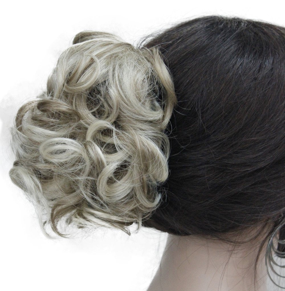 Lydell Short Ponytail Hair Piece Extension Wavy Claw Clip In/On Hairpiece (H16/613 Blonde Highlighted)