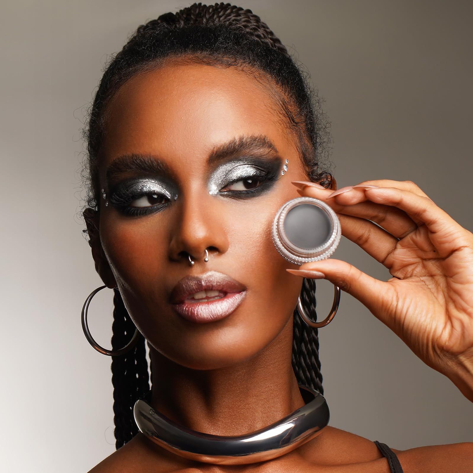 Oulac Matte Eyeshadow Black Eyeshadow Matte Finish Blendable Smokey Eye Eyeshadow Highly Pigment, Waterproof &Longwear Up To 12H