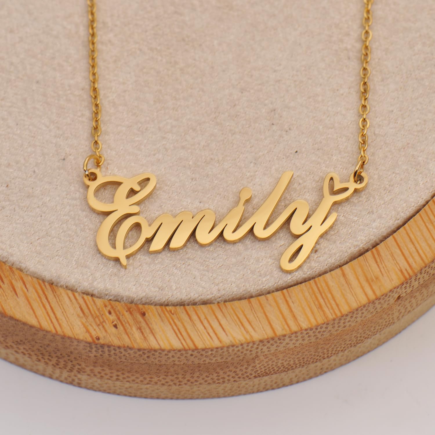 Aoloshow Vanjie Name Necklace Heart Charm Pendant 18k Gold Plated Stainless Steel Jewelry for Womens Graduation