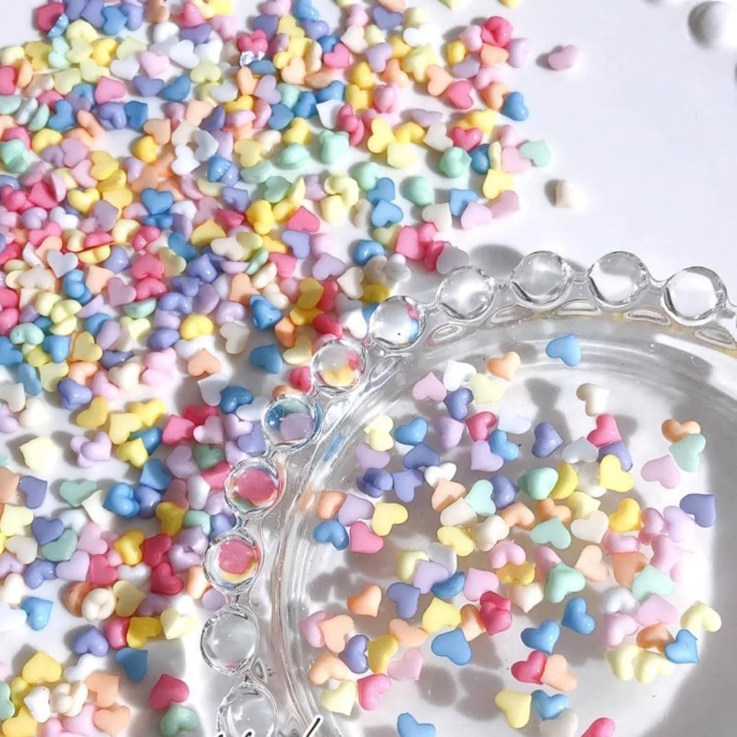 100 Pcs Colorful Heart Nail Charms, Cute 3D Small Hearts Nail Art Charms Mixed Color Resin Love Hearts Crystal Nail Jewelry Vale